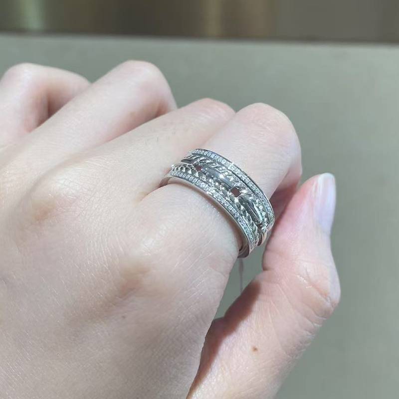 简约款排戒S925银镀白金男戒定制选款副石莫桑钻0.23ct